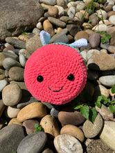 Load image into Gallery viewer, Dos the Pencil Bee Crochet Pattern