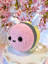 Load image into Gallery viewer, Dos the Pencil Bee Crochet Pattern