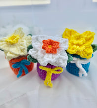 Load image into Gallery viewer, Forever Blooming Daffodil Beaded Fidget