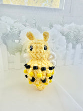 Load image into Gallery viewer, Buzz the Beaded Bee Fidget