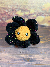 Load image into Gallery viewer, Fiona the Flower Pop
